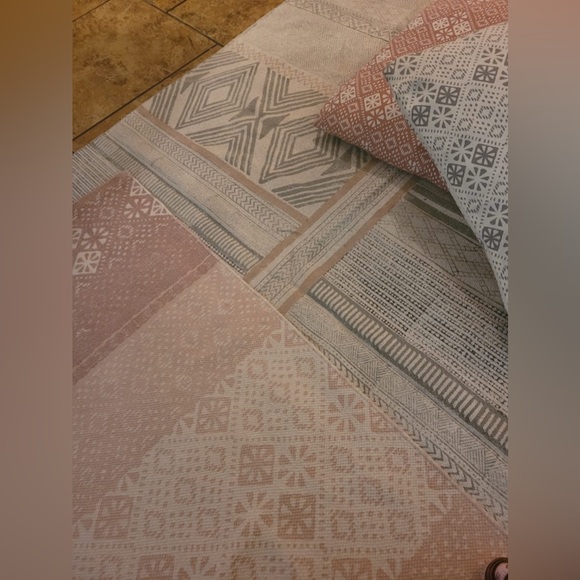 Home Set - Picture 5 of 16